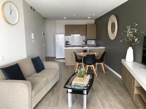 Ocean View Luxury Apartment & Suite - Schoolies Week Accommodation 38
