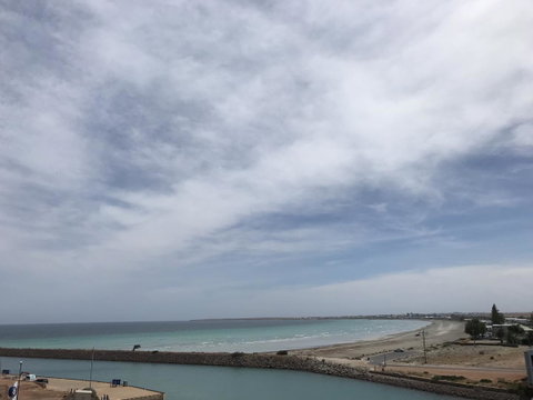 Ocean View Luxury Apartment & Suite - Schoolies Week Accommodation 8
