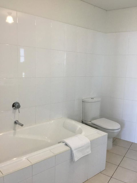 Wallaroo Marina Waterfront Luxe Apartment - Schoolies Week Accommodation 19