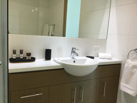 Wallaroo Marina Waterfront Luxe Apartment - Schoolies Week Accommodation 18