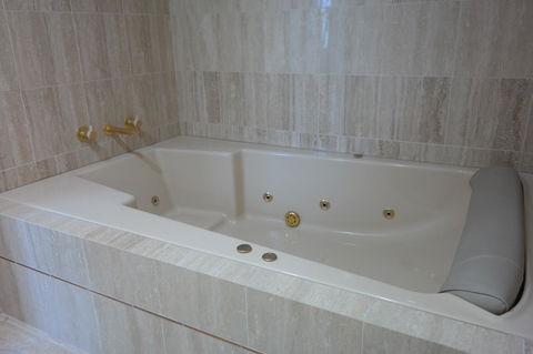 Pacific Bay Resort - Schoolies Week Accommodation 23