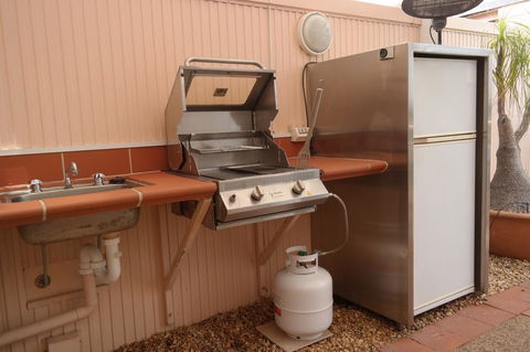 Pacific Bay Resort - Schoolies Week Accommodation 15