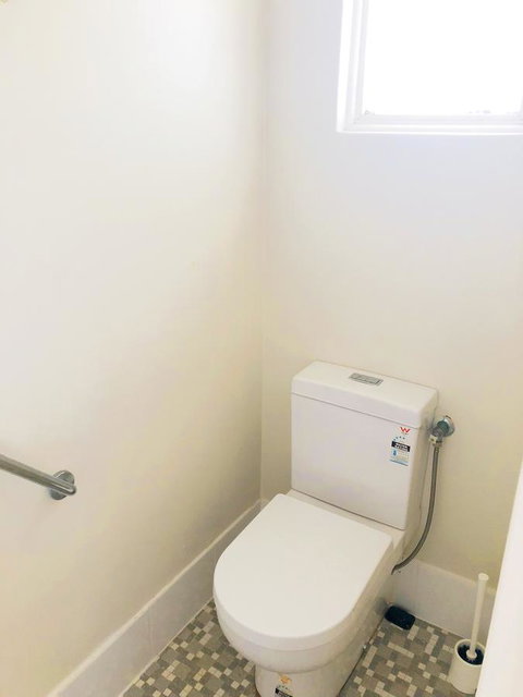 Beautiful Garden House - Schoolies Week Accommodation 20