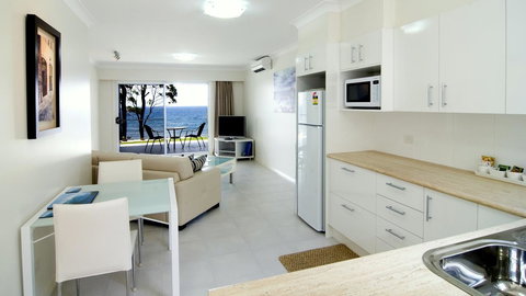 Mollymook Beach Waterfront - Schoolies Week Accommodation 8