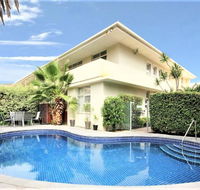 Hi 5 stars Glenelg Studio Apartment - Schoolies Week Accommodation