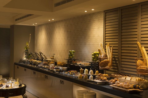 Mayfair Hotel - Schoolies Week Accommodation 3