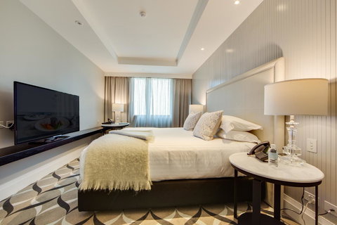 Mayfair Hotel - Schoolies Week Accommodation 6