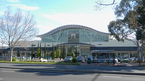 Grassmere House Magill - Schoolies Week Accommodation 21