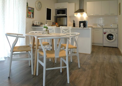 Grassmere House Magill - Schoolies Week Accommodation 2