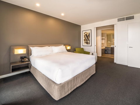 Pullman Adelaide - Schoolies Week Accommodation 7
