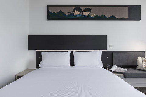 Ibis Adelaide - Schoolies Week Accommodation 3