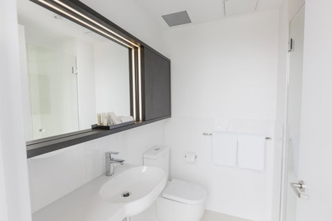 Ibis Adelaide - Schoolies Week Accommodation 11