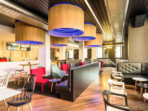 Ibis Adelaide - Schoolies Week Accommodation 27