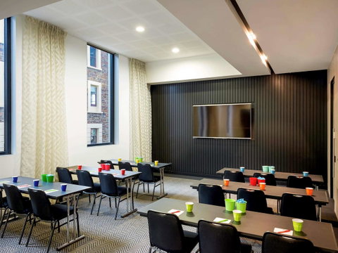 Ibis Adelaide - Schoolies Week Accommodation 33