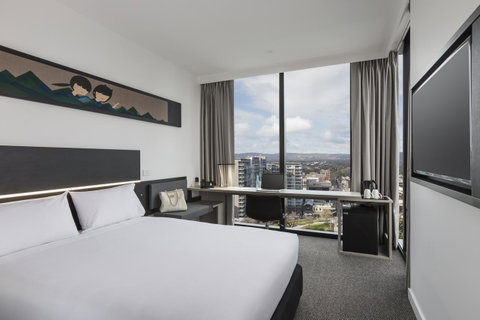 Ibis Adelaide - Schoolies Week Accommodation 2