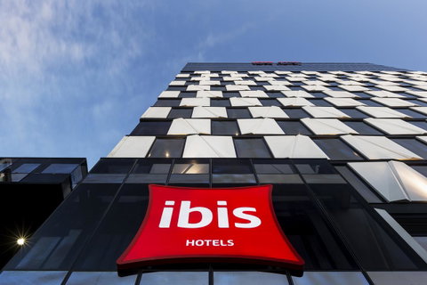 Ibis Adelaide - Schoolies Week Accommodation 13