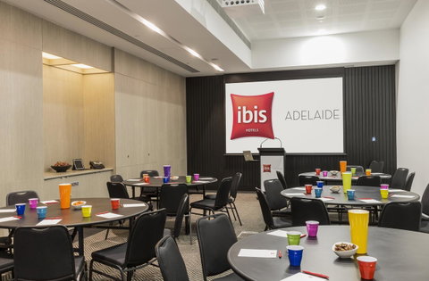 Ibis Adelaide - Schoolies Week Accommodation 25