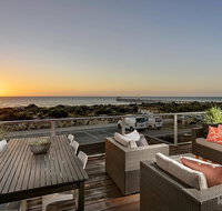 The Beach House  Grange - Schoolies Week Accommodation
