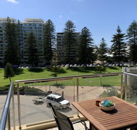 Luxury Beachside Accomodation - Schoolies Week Accommodation