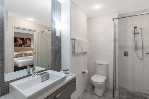 Oaks Adelaide Horizons Suites - Schoolies Week Accommodation 6