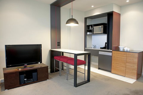 Mantra Hindmarsh Square - Schoolies Week Accommodation 14