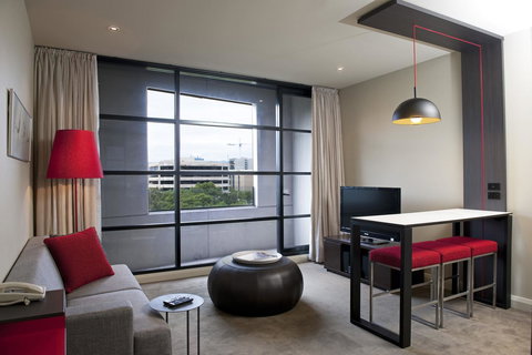 Mantra Hindmarsh Square - Schoolies Week Accommodation 13