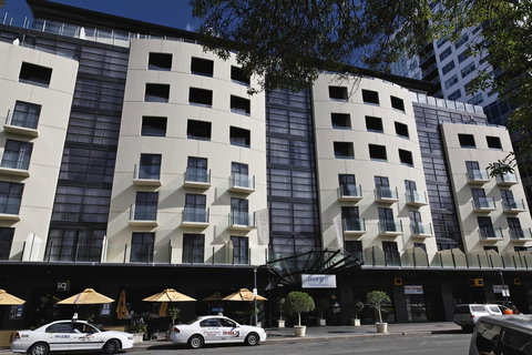 Mantra Hindmarsh Square - Schoolies Week Accommodation 20