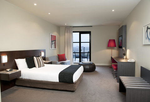 Mantra Hindmarsh Square - Schoolies Week Accommodation 11