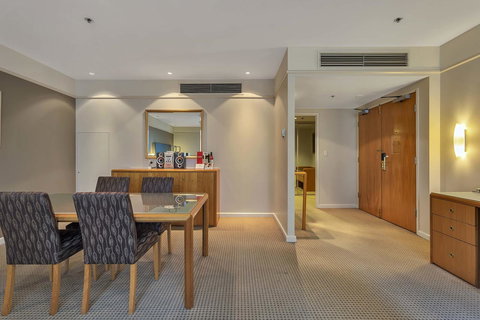 Stamford Plaza Adelaide - Schoolies Week Accommodation 33