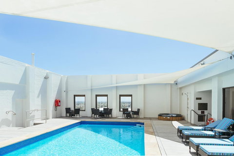 Stamford Plaza Adelaide - Schoolies Week Accommodation 4