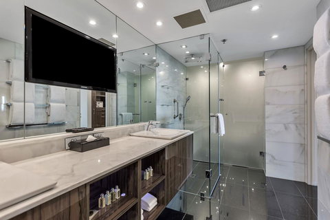 Stamford Plaza Adelaide - Schoolies Week Accommodation 39