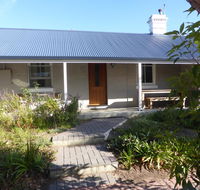 Penzance Cottage - Schoolies Week Accommodation