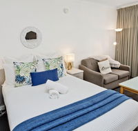 Glenelg Oasis Studios - Schoolies Week Accommodation