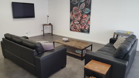 Aart Apartments - Schoolies Week Accommodation 8