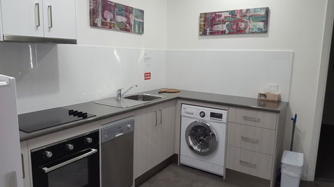 Aart Apartments - Schoolies Week Accommodation 6