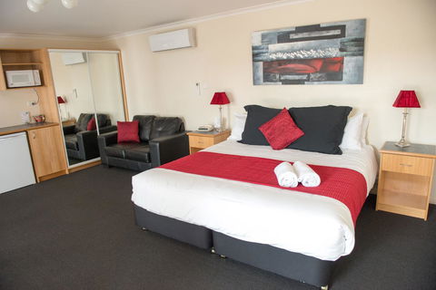 Arkana Motor Inn & Terrace Apartments - Schoolies Week Accommodation 7