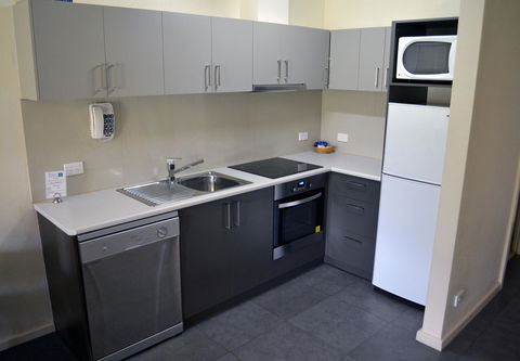 Arkana Motor Inn & Terrace Apartments - Schoolies Week Accommodation 30