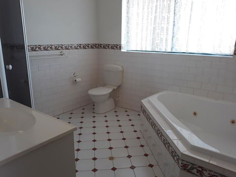 Acacia Apartments - Schoolies Week Accommodation 5