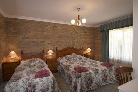 Acacia Apartments - Schoolies Week Accommodation 13