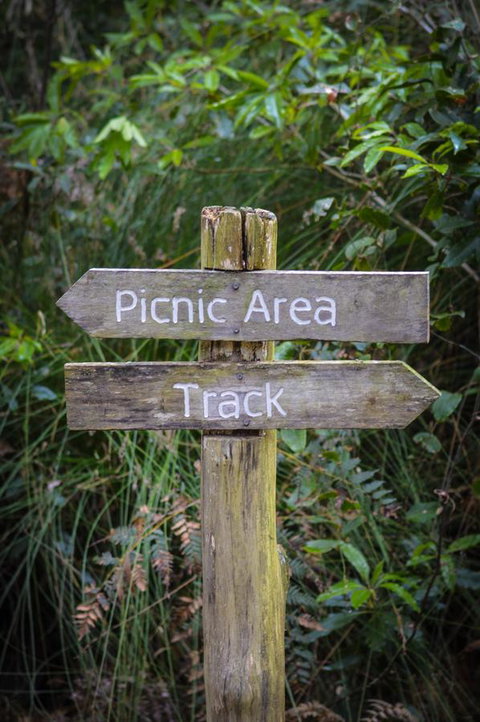 Ghost Hill Road Retreat - Schoolies Week Accommodation 18