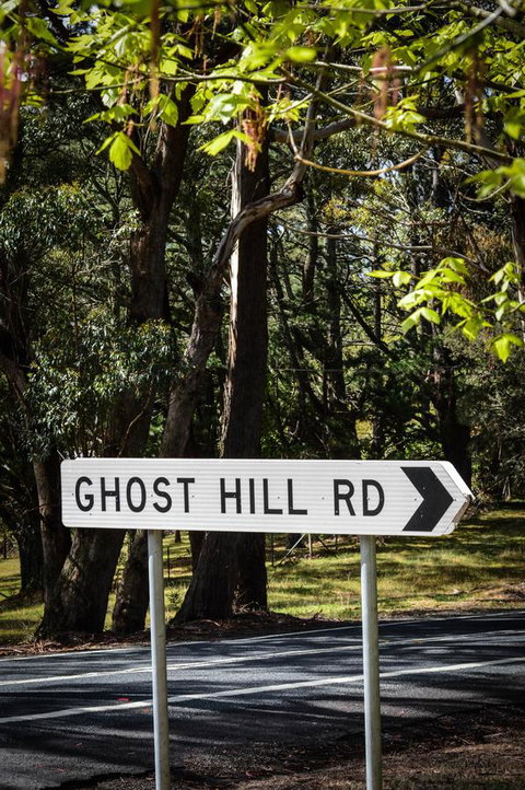 Ghost Hill Road Retreat - Schoolies Week Accommodation 12