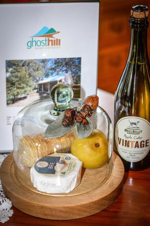 Ghost Hill Road Retreat - Schoolies Week Accommodation 25