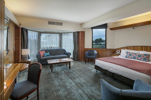 Arkaba Hotel - Schoolies Week Accommodation 3