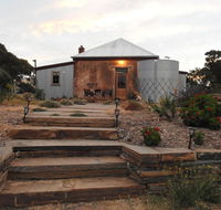 Cooks Cottage - Schoolies Week Accommodation