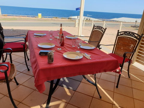 Wallaroo Sunset Home - Schoolies Week Accommodation 5