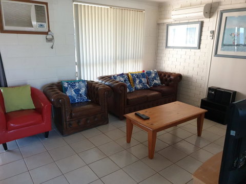 Wallaroo Sunset Home - Schoolies Week Accommodation 4
