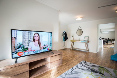 32 West B&B - Schoolies Week Accommodation 14