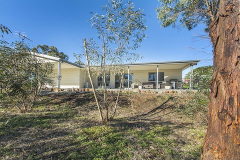 32 West B&B - Schoolies Week Accommodation 11