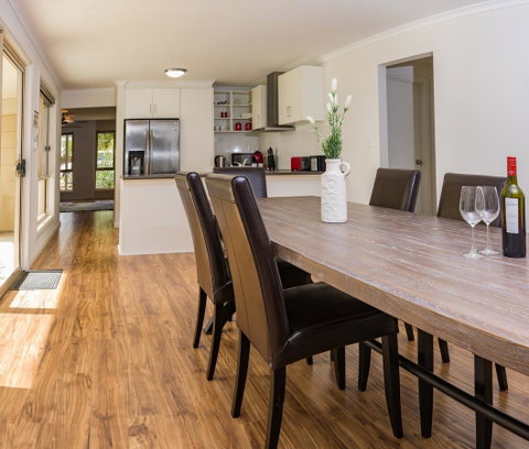32 West B&B - Schoolies Week Accommodation 0