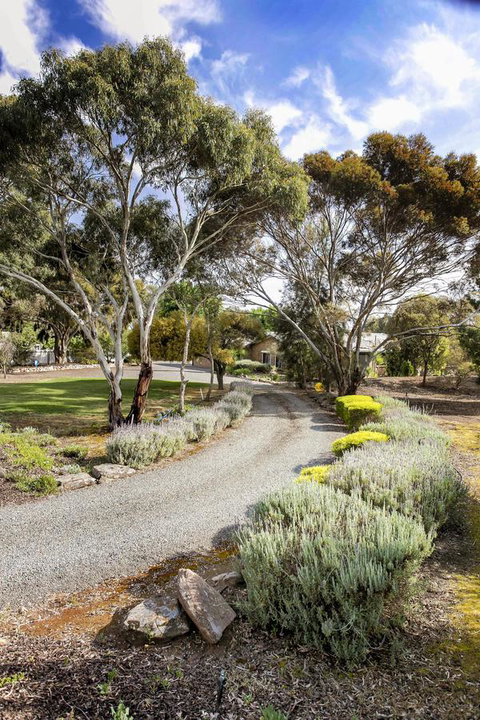 Barossa Retro BnB - Schoolies Week Accommodation 4